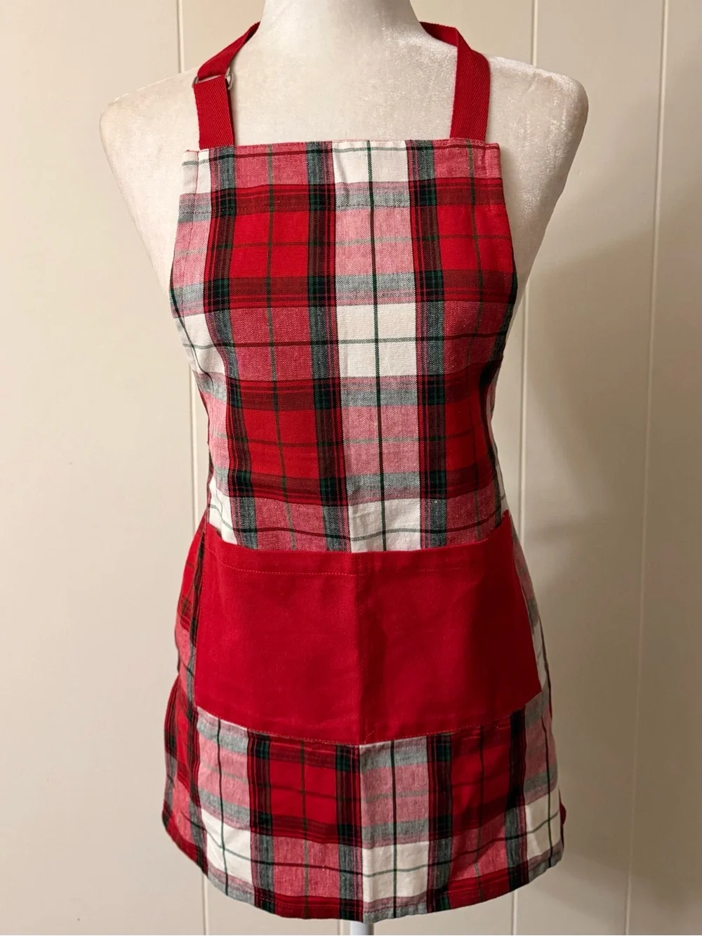 Sur La Table Tartan Plaid Kitchen Set Apron Oven Mitts Napkins Holiday NWT